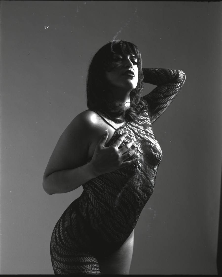 Artistic boudoir portrait — Look Gross Studio