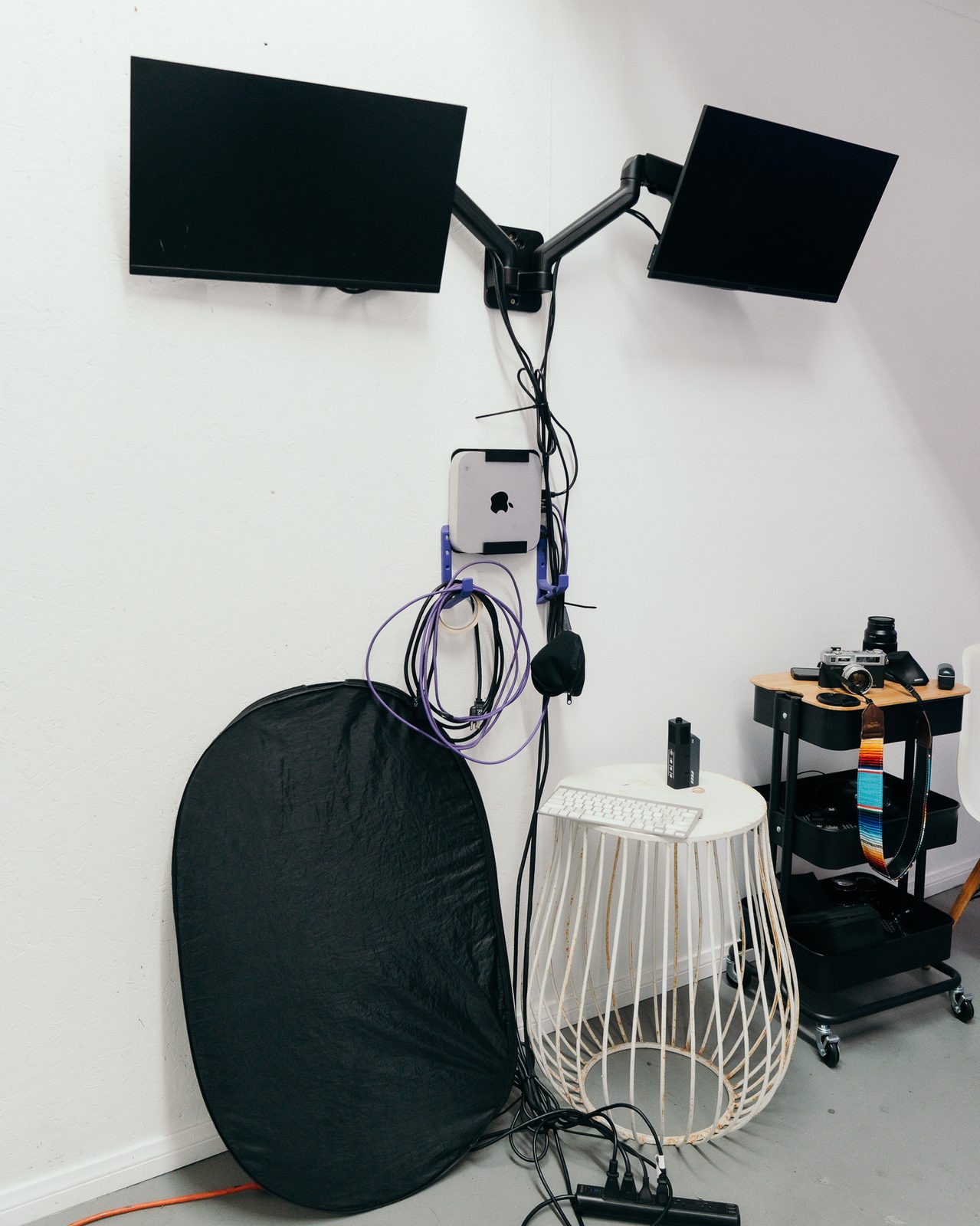 Tethered monitoring setup so clients can see photos as they shoot
